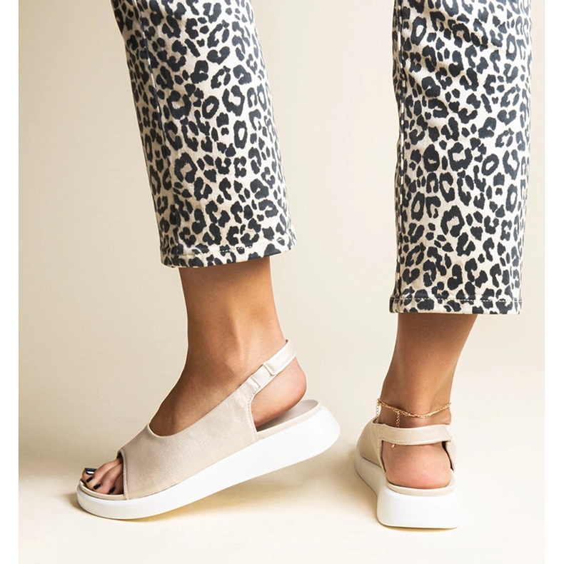 Sandale cu slip-on aurii cu strălucire Taylak de aur 2 Sandale cu slip-on aurii cu strălucire Taylak de aur 2