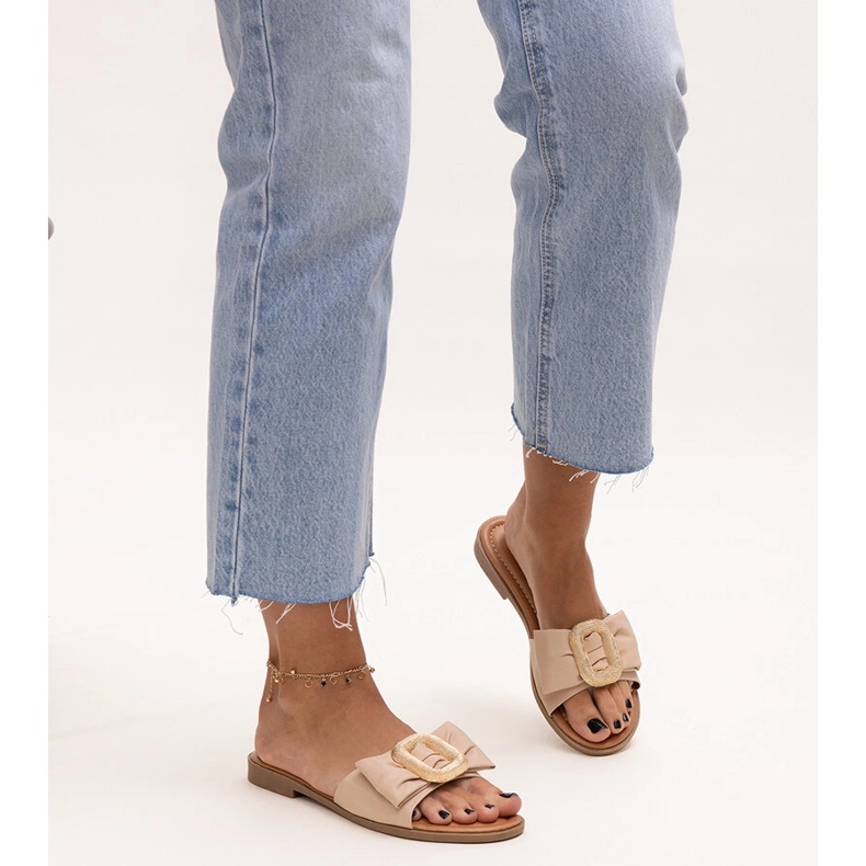 Șlapi bej cu cataramă Limera 1