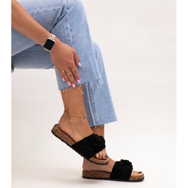 Flip-flops cu flori pe talpă de plută de la Almida negru 1