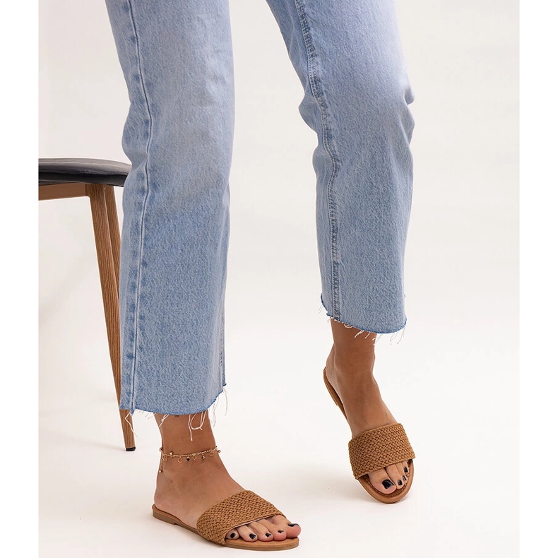 Papuci Marika maro brodati 2