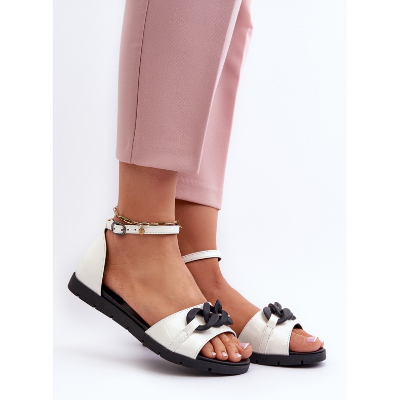 Sandale Plate Dama Cu Lant Vinceza 17320 Alb 2