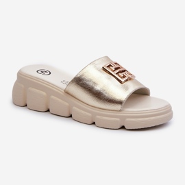 Flip-flops de damă din piele cu decorațiuni aurii pe pane Vinceza 41444 auriu de aur 1