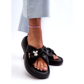 Flip-flops din piele pentru femei pe platformă neagră GOE NN2N4110 negru 7
