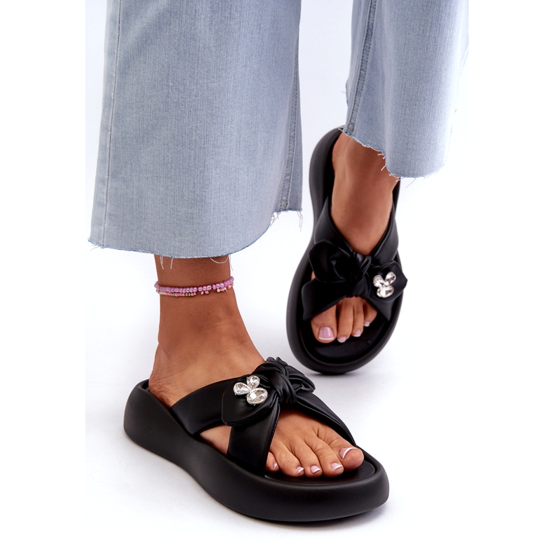 Flip-flops din piele pentru femei pe platformă neagră GOE NN2N4110 negru 4