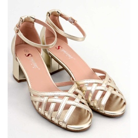 Sandale Kermel Gold cu toc mic de aur 2 Sandale Kermel Gold cu toc mic de aur 2