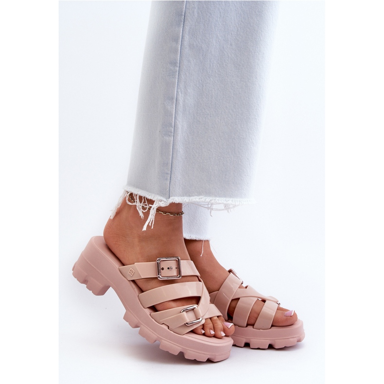 Flip-flops pentru femei cu toc mic parfumat ZAXY NN285044 roz deschis 2 Flip-flops pentru femei cu toc mic parfumat ZAXY NN285044 roz deschis 2