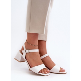 Sandale de damă pe bloc din piele ecologică, Leisha albă 2 Sandale de damă pe bloc din piele ecologică, Leisha albă 2