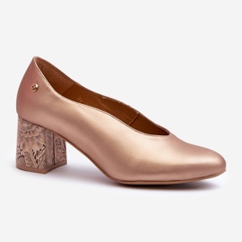 Pompi eleganti din piele pe un toc inalt Maciejka 06422-25 Aur de aur 1