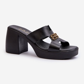 Flip-flops din piele pentru femei Zazoo 40419, cu decupaje și decor, negru 1