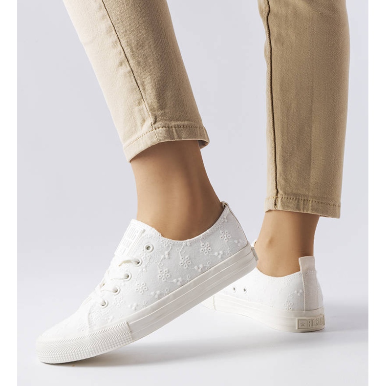 Adidasi albi cu broderie Big Star LL274223 2