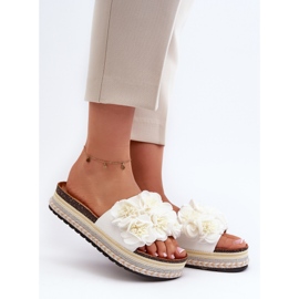 Flip-flops de dama cu platforma decorati cu flori, alb Nodina 1