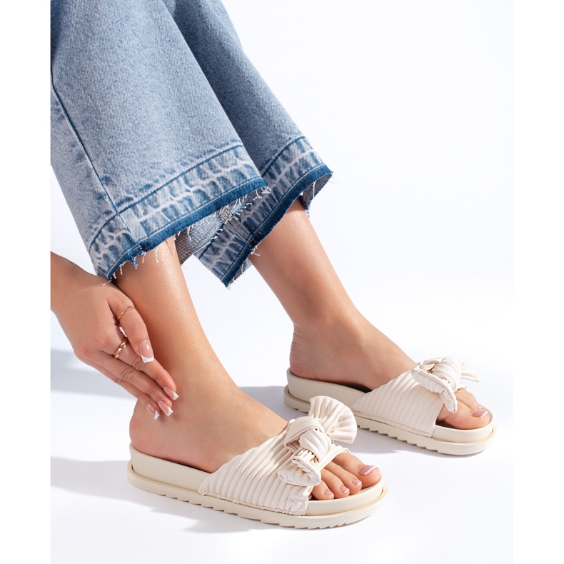 Papuci bej cu fundita 1 Papuci bej cu fundita 1