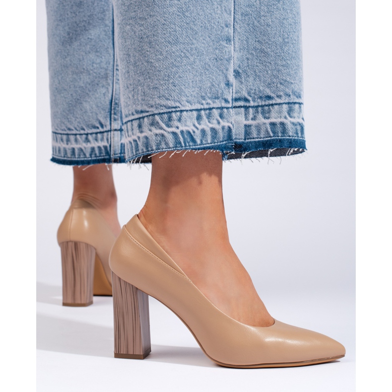 Pompe de damă bej de la Sergio Leone cu toc decorativ 1