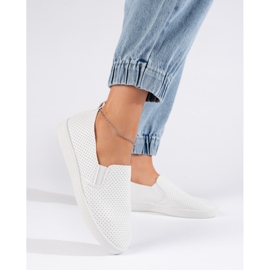 Ajurat pentru femei, slip-on alb deschis 1