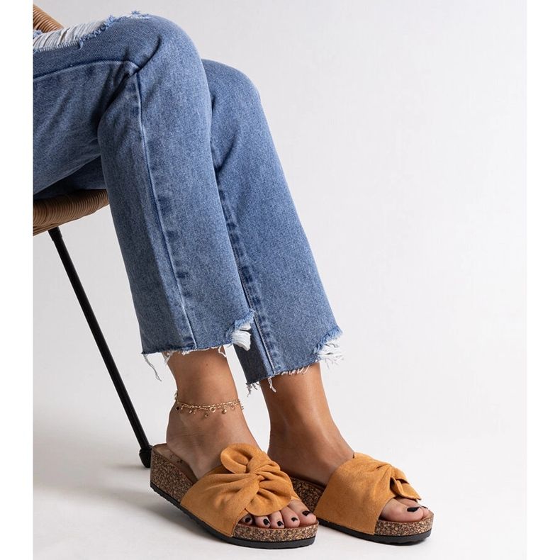 Papuci maro cu pană Ghaza din plută 1 Papuci maro cu pană Ghaza din plută 1