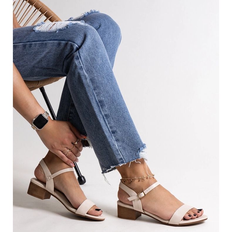 Sandale bej cu toc bas Basina 1