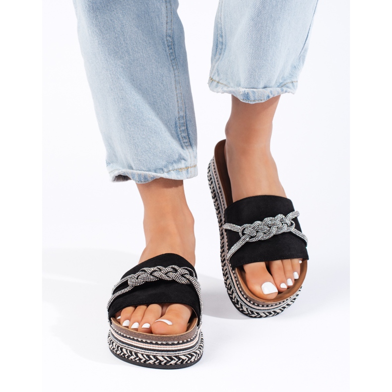 Papuci negri pe platformă negru 1