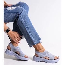 Sandale cu platforma din stofa gri cu strasuri Delmare 1