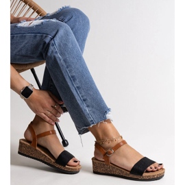 Sandale negre Malada cu pană joasă din plută negru 1 Sandale negre Malada cu pană joasă din plută negru 1