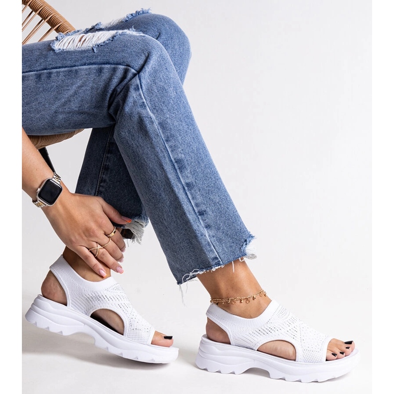 Sandale din material alb pe platforma Fnan 1