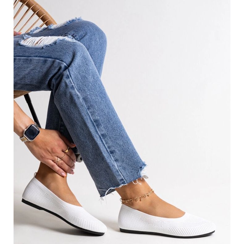 Balerini din material alb de la Yafia 1