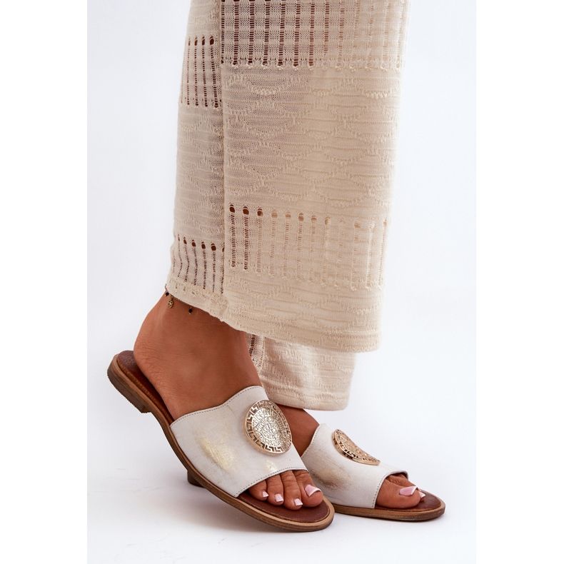 Flip-flops din piele Zazoo 2938, cu toc plat, cu decor auriu, periat de aur 1