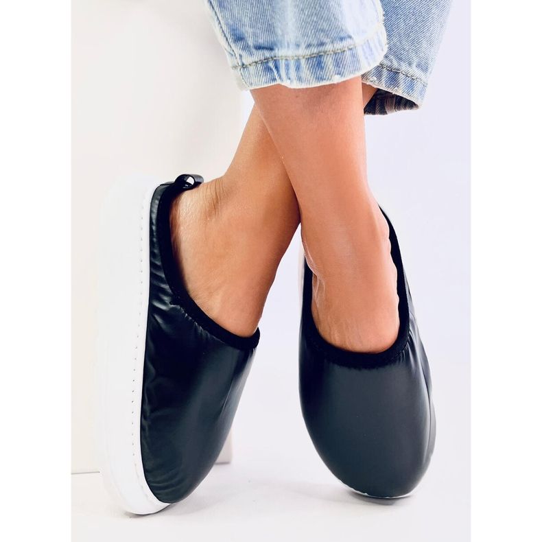 BM Papuci izolati de iarna Toby Black negru 1