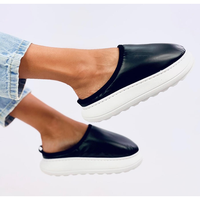 BM Papuci izolati de iarna Toby Black negru 2