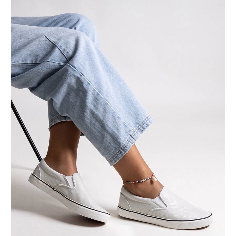 Adidași Lublubah albi strălucitori 1