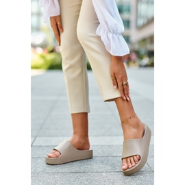 Flip-flops de damă maro cu platformă din spumă Airaplea bej 1