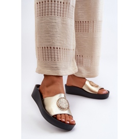 Flip-flops din piele pentru femei Zazoo 2920 cu detalii aurii aurii de aur 2