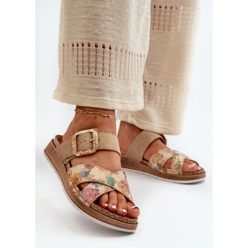 Flip-flops de damă confortabili, cu cataramă cu flori Inblu GS000051 maro 2 Flip-flops de damă confortabili, cu cataramă cu flori Inblu GS000051 maro 2