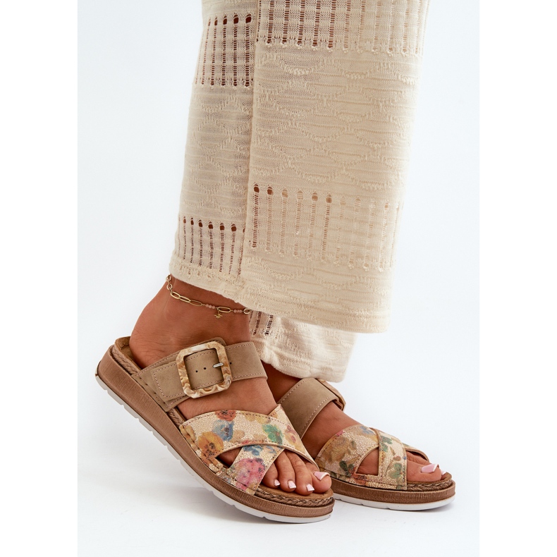 Flip-flops de damă confortabili, cu cataramă cu flori Inblu GS000051 maro 1 Flip-flops de damă confortabili, cu cataramă cu flori Inblu GS000051 maro 1