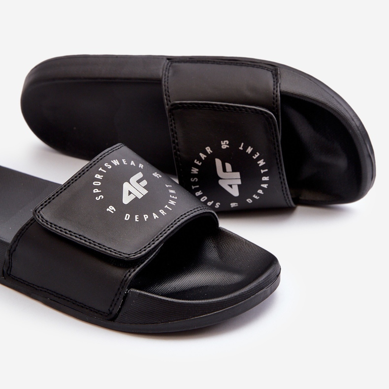 Flip-flops pentru băieți 4FJMM00FFLIM043-21S Negru 1 Flip-flops pentru băieți 4FJMM00FFLIM043-21S Negru 1