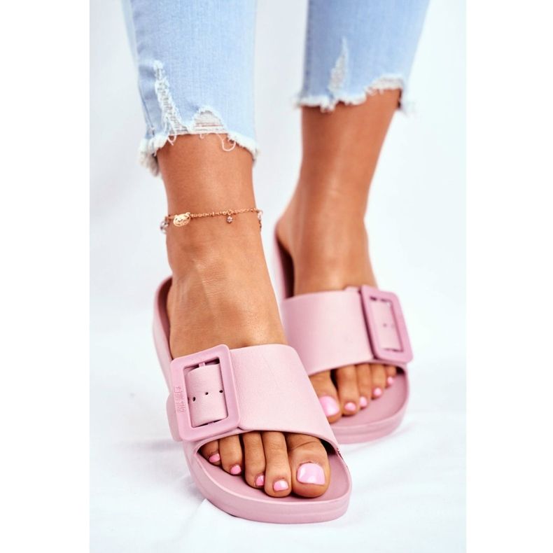 Papuci de dama Big Star cu cataramă roz FF274A387 3 Papuci de dama Big Star cu cataramă roz FF274A387 3