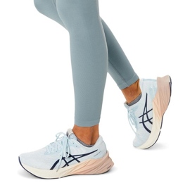 Pantofi Asics Novablast 3 1012B492-400 alb 2