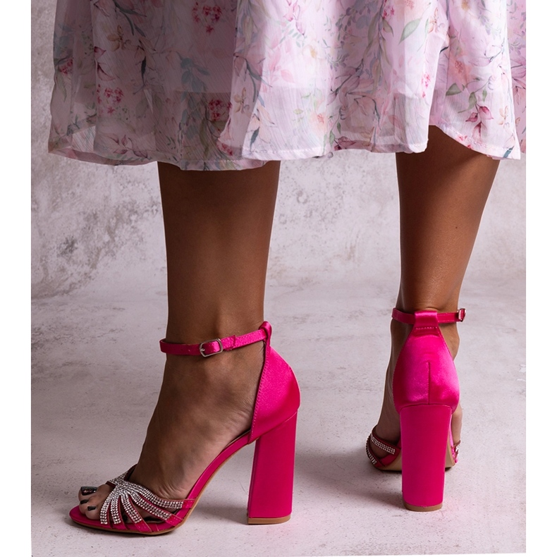 Sandale cu toc strălucitor roz închis de la Zrinka 1