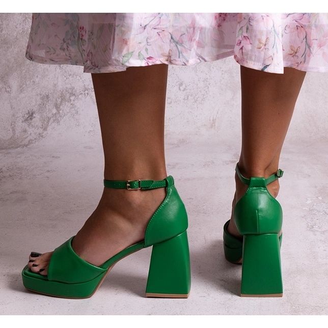 Sandale verzi cu toc înalt de la Vesna verde 2