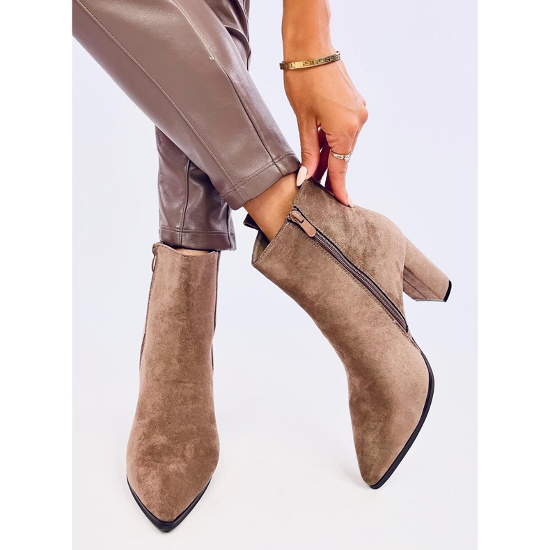 Tocuri înalte clasice Titina Khaki bej 1