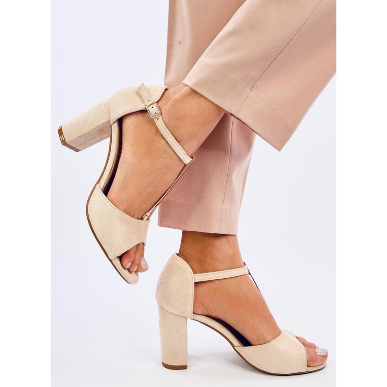 Sandale Ferdi Beige cu toc înalt cu decor auriu bej 1 Sandale Ferdi Beige cu toc înalt cu decor auriu bej 1