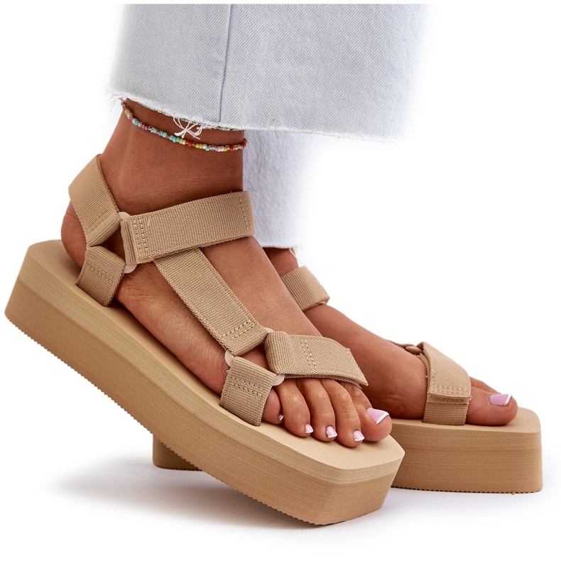 Ideal Shoes Sandale cu platformă de damă, bej 4