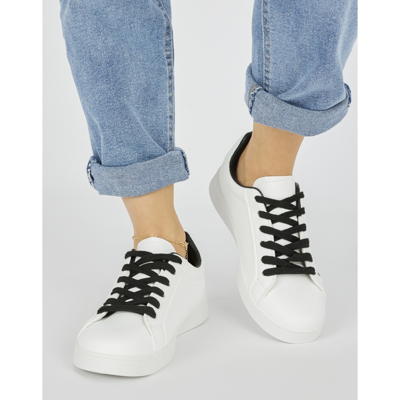 Pantofi sport de dama albi 1