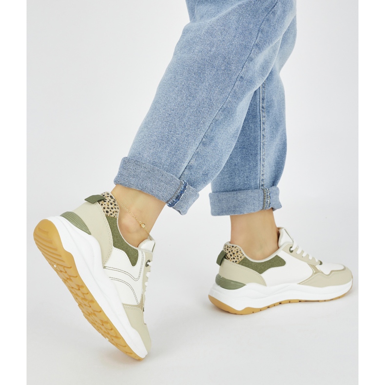 Pantofi sport de dama multicolori cu talpa groasa alb 2 Pantofi sport de dama multicolori cu talpa groasa alb 2