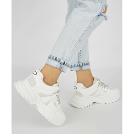 Tenisi albi de dama 2