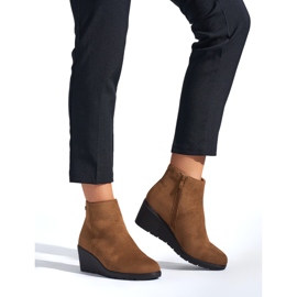 Cizme maro cu pană 1