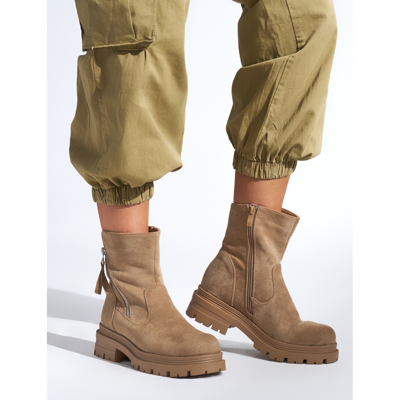 Botine de dama bej inchis cu fermoar decorativ 1