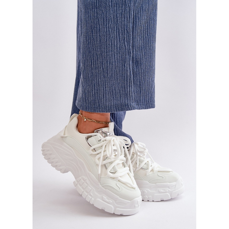 Pantofi de damă pe talpă masivă, Nevela albă 1