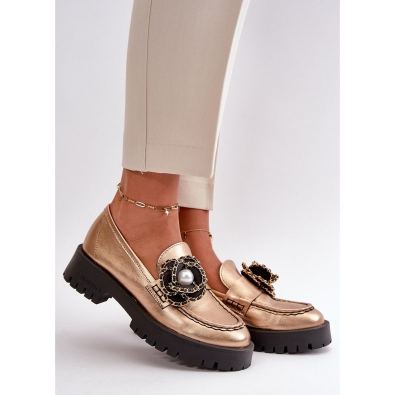 Mocasini de dama din piele decorati cu o floare, auriu CheBello 4520 de aur 1
