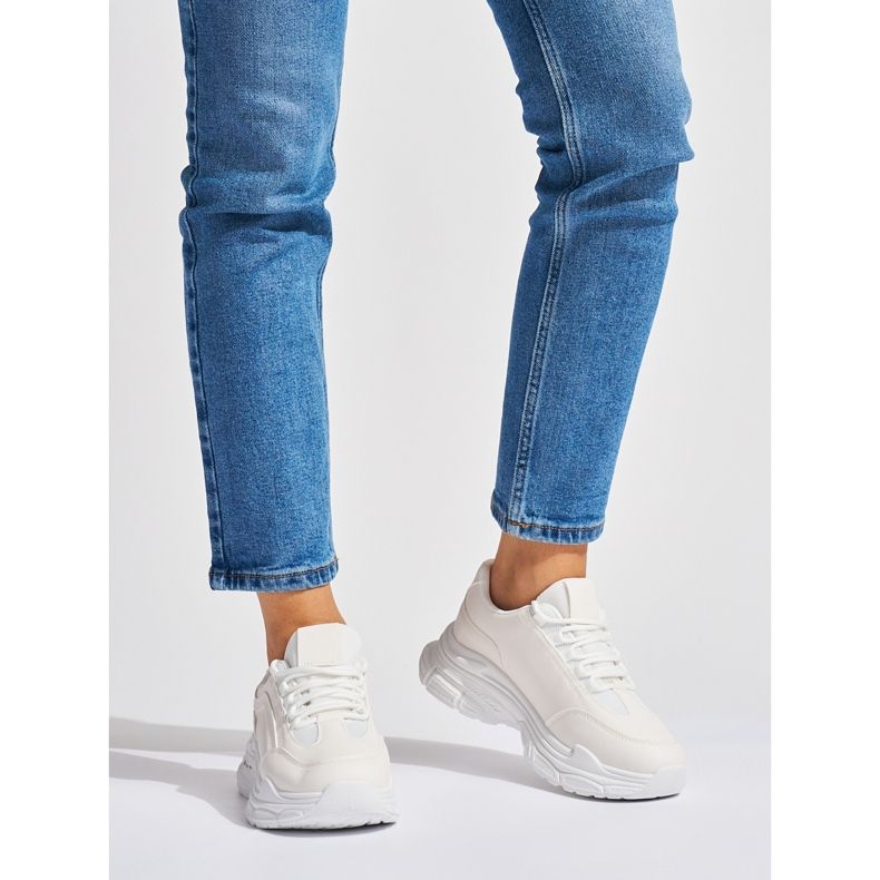 Tenisi albi de dama 2 Tenisi albi de dama 2