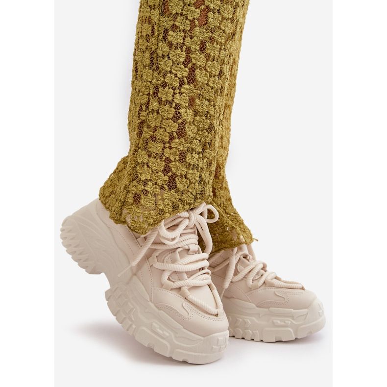 Pantofi de damă de culoare bej deschis pe o talpă groasă Nevela 1